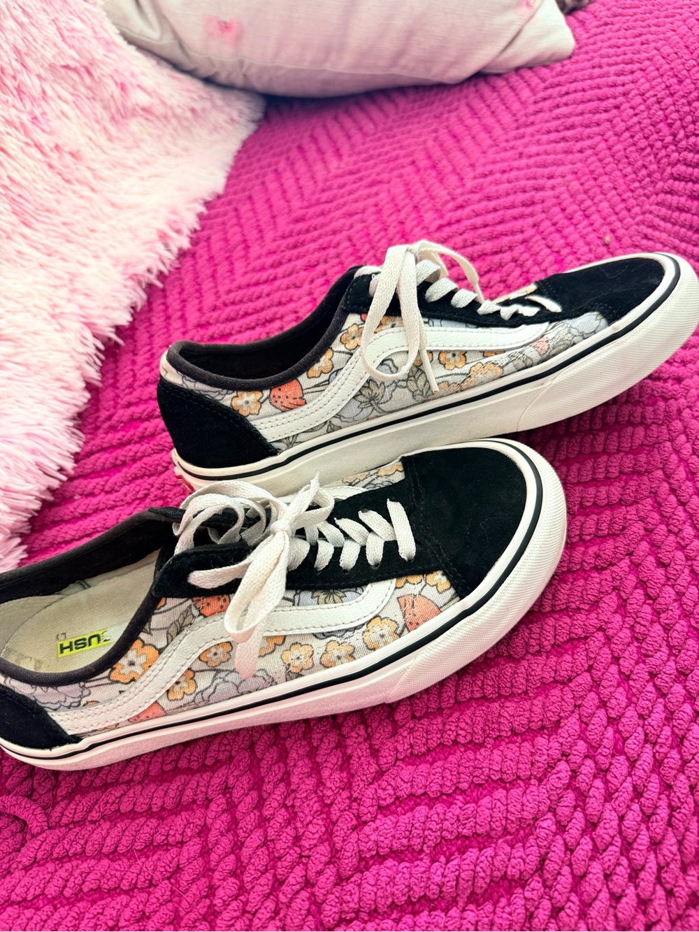 Vans Decon Floral Black Suede Old Skool low tops Unisex Sneakers W9 - Picture 4 of 9